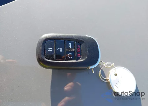 2025 Honda Civic Hybrid Sport/Sport Touring from USA, damaged, VIN 2HGFE4F87SH327155